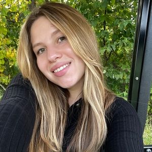 Meet your Posher, Alfonsina